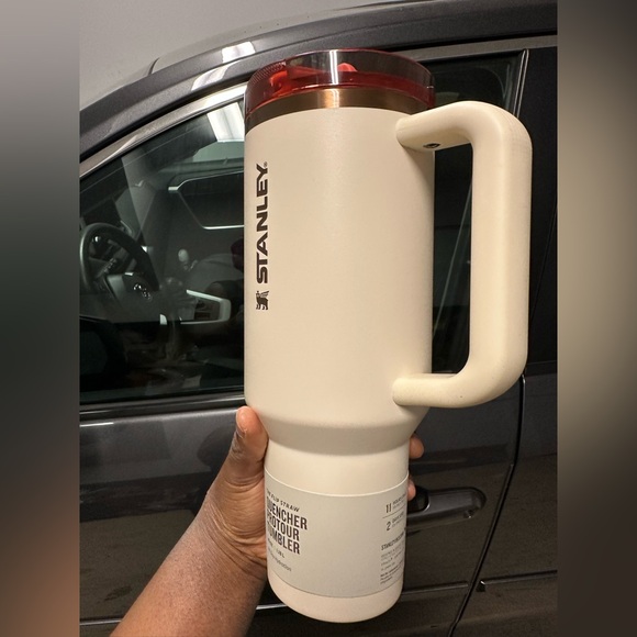 Stanley Cream Rose Gold Protour 40oz - Picture 4 of 13